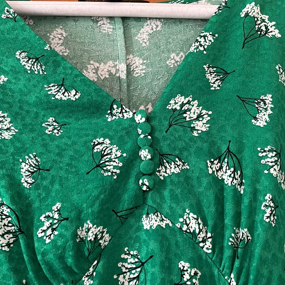 Maje dress that Maeve Reilly (who has styled Hailey Bieber) styled for me! - Picture 5 of 6